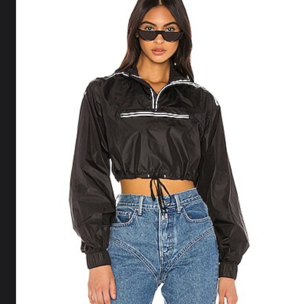 Revolve - EVERETT CROPPED WINDBREAKER IN BLACK